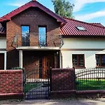 Апартаменты Asia- Goscinne I Studia Острово