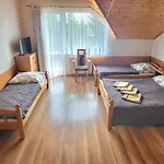 Asia- Goscinne I Studia Апартаменты *