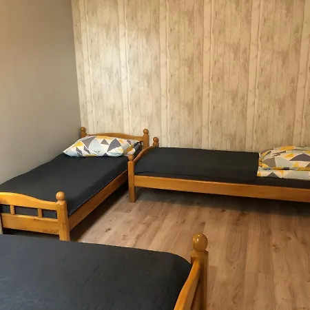 Asia- Goscinne I Studia Apartment *