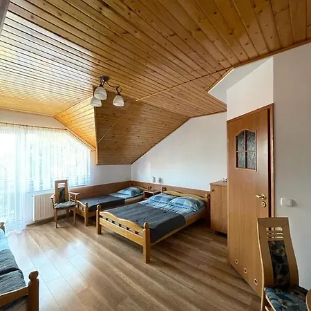 Asia- Goscinne I Studia Appartement