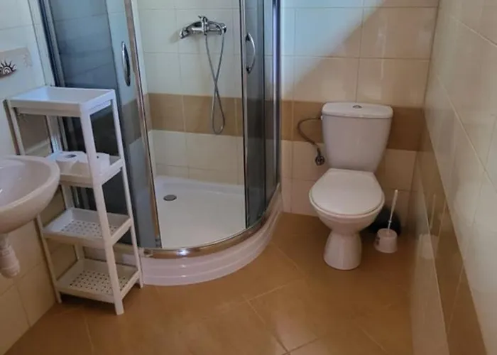 Asia- Gościnne I Studia Ostrowo (Puck)