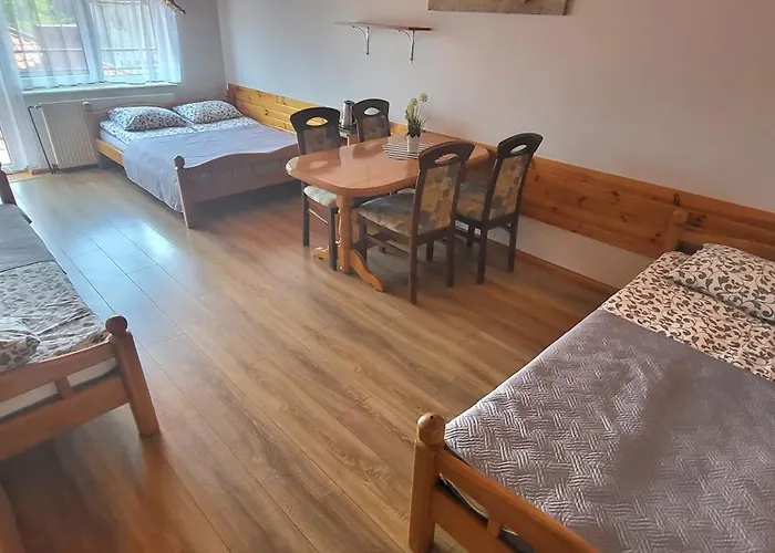 Asia- Gościnne I Studia Ostrowo (Puck)